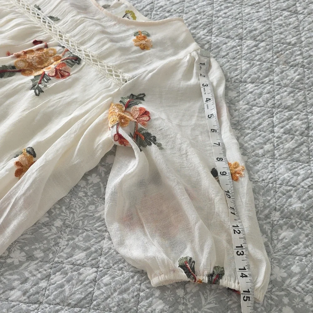 Anthropologie blouse puff size